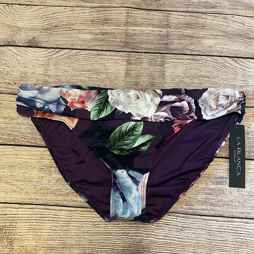 La blanca floral swim bottom